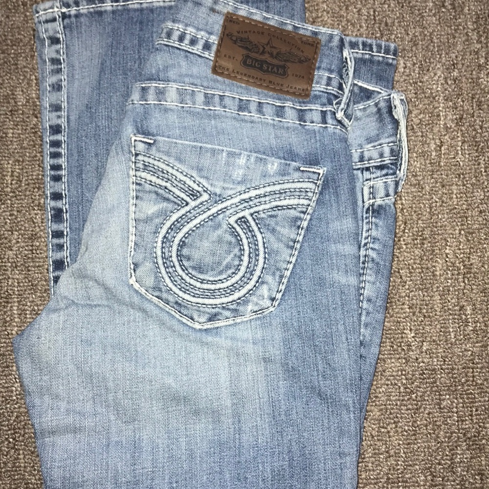 Light wash jeans!